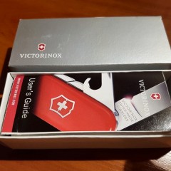 Нож VICTORINOX SWISS CHAMP 1.6795.T